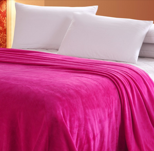 Plush Dark Pink Blanket - Hansel & Gretel Home Decor